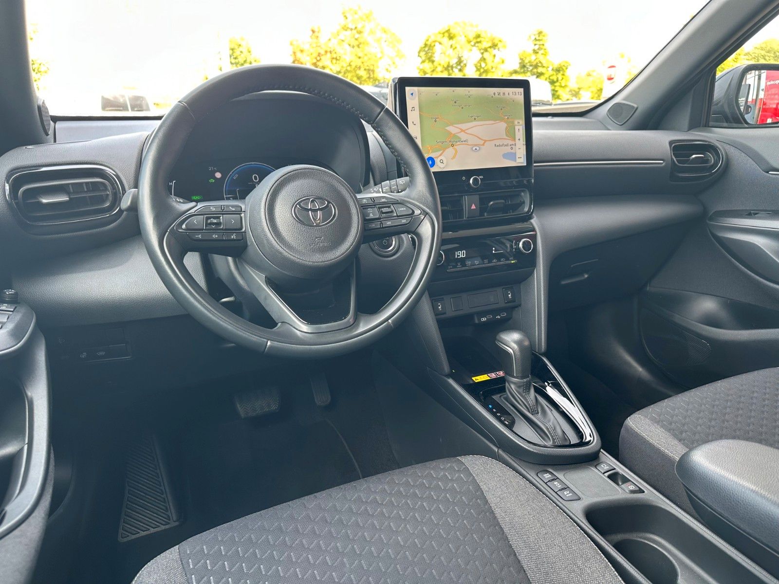 Toyota Yaris Cross Hybrid Team Deutsch. SAFETY+WINTER
