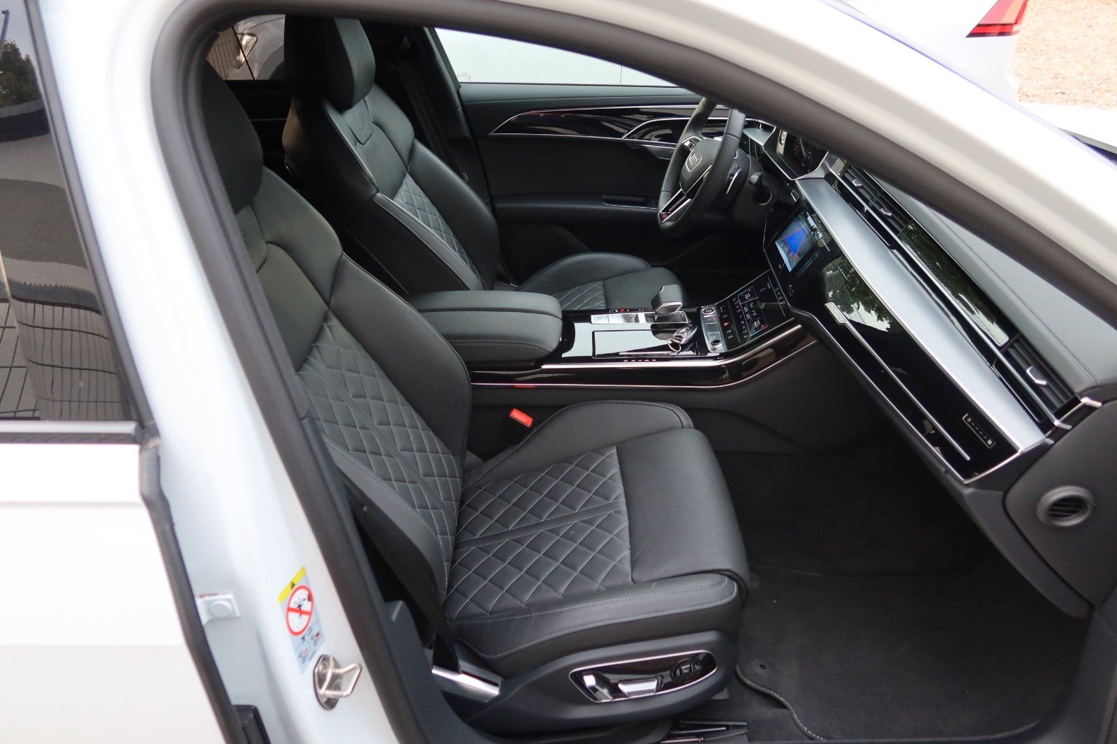 Audi A8 50 TDI quattro S Line - Samsaru's Car Outlet