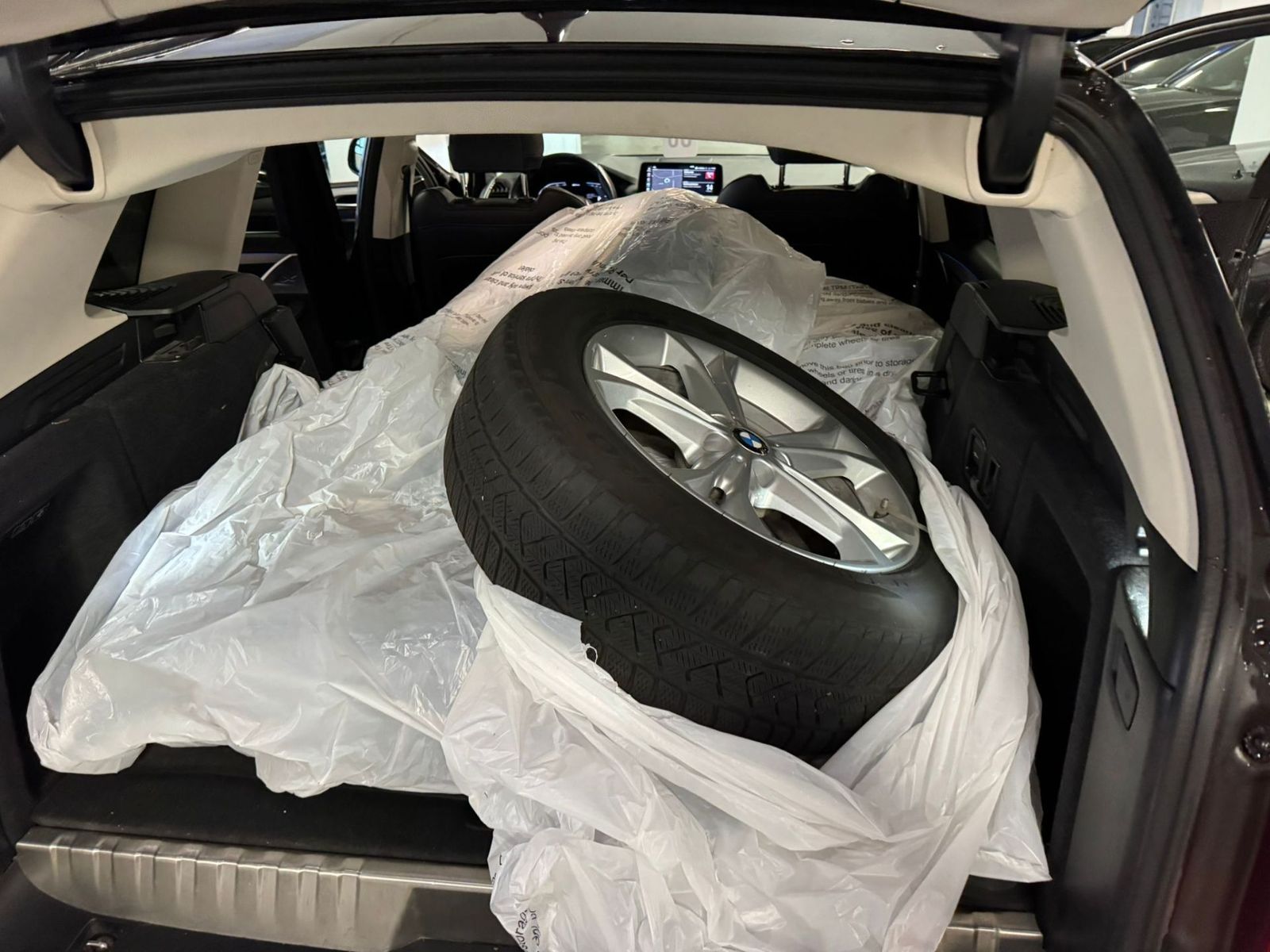 BMW X3 xDrive30e/W-LAN/LED/HIFI/AHK/Leder