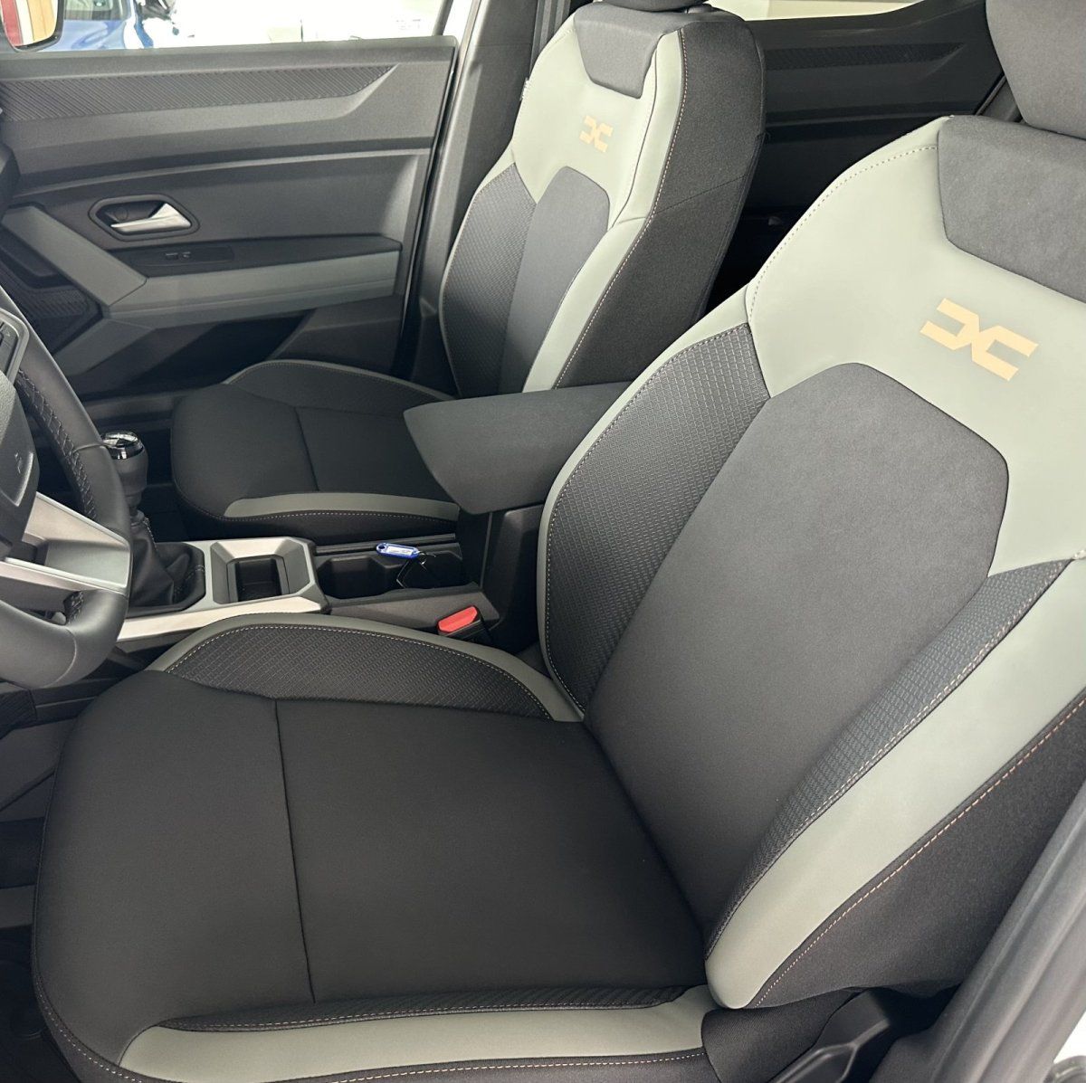 Dacia Duster III Extreme TCe 130 - Samsaru's Car Outlet