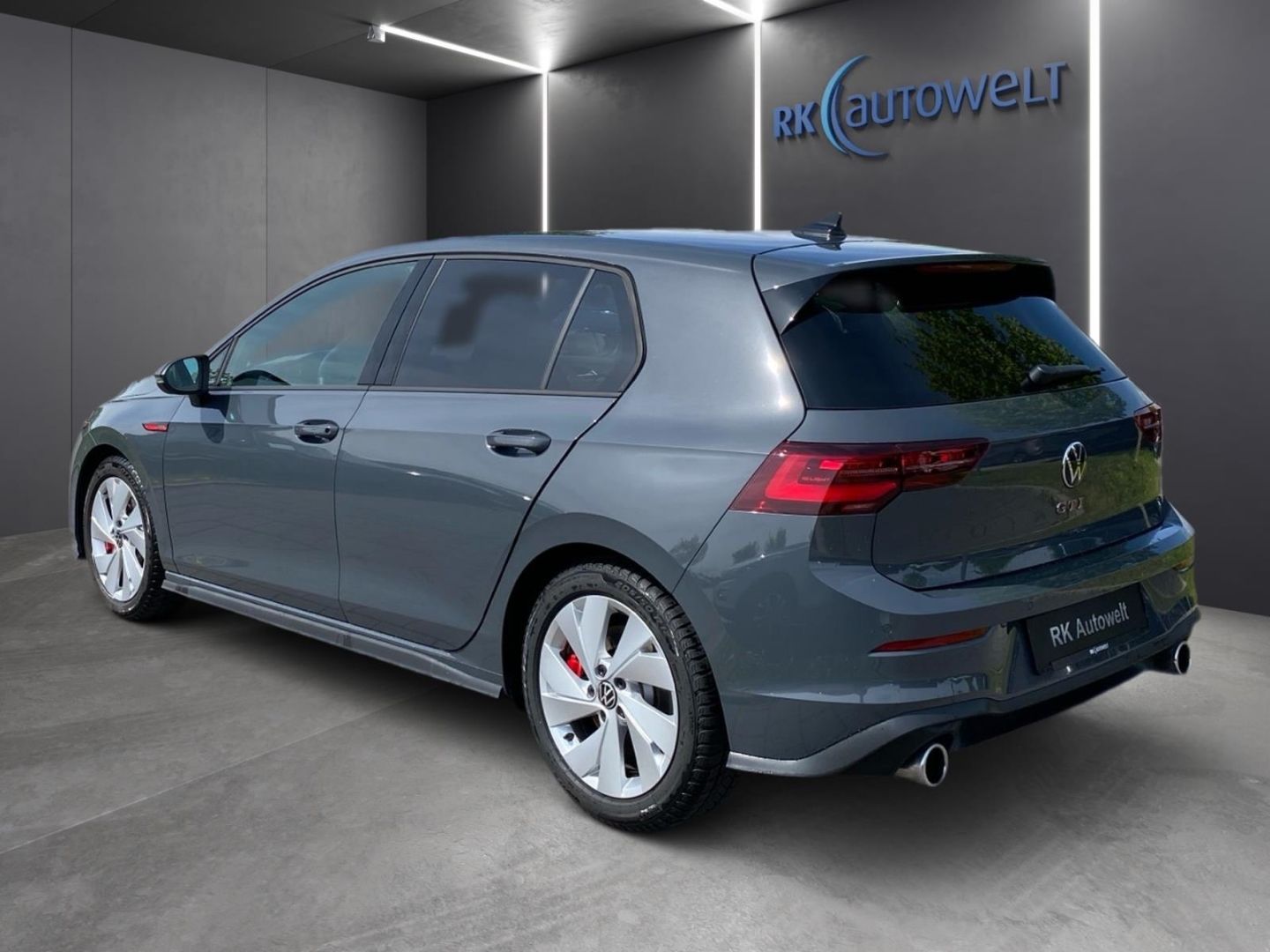 Volkswagen Golf 8 VIII GTI 2.0 TSI - Samsaru's Car Outlet