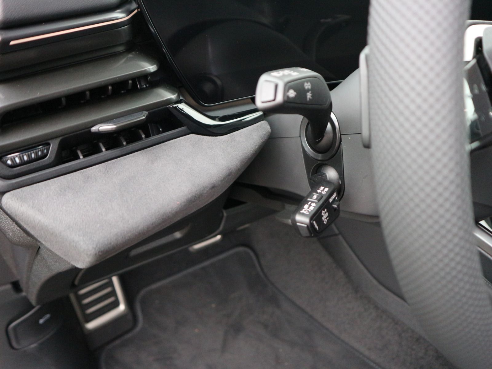 Audi A5 Avant TDI quattro 150 kW S tronic S line*AHK*