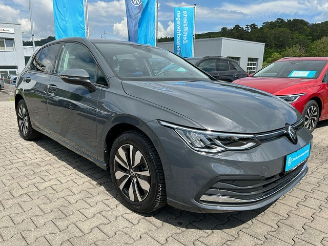 Volkswagen Golf VIII Move 1.5 TSI - Samsaru's Car Outlet