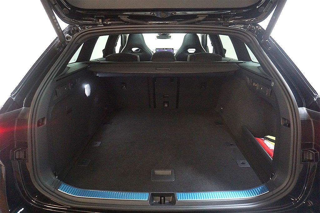 Skoda Superb 2.0TDI DSG Sportline 4x4 Virtual VOLL