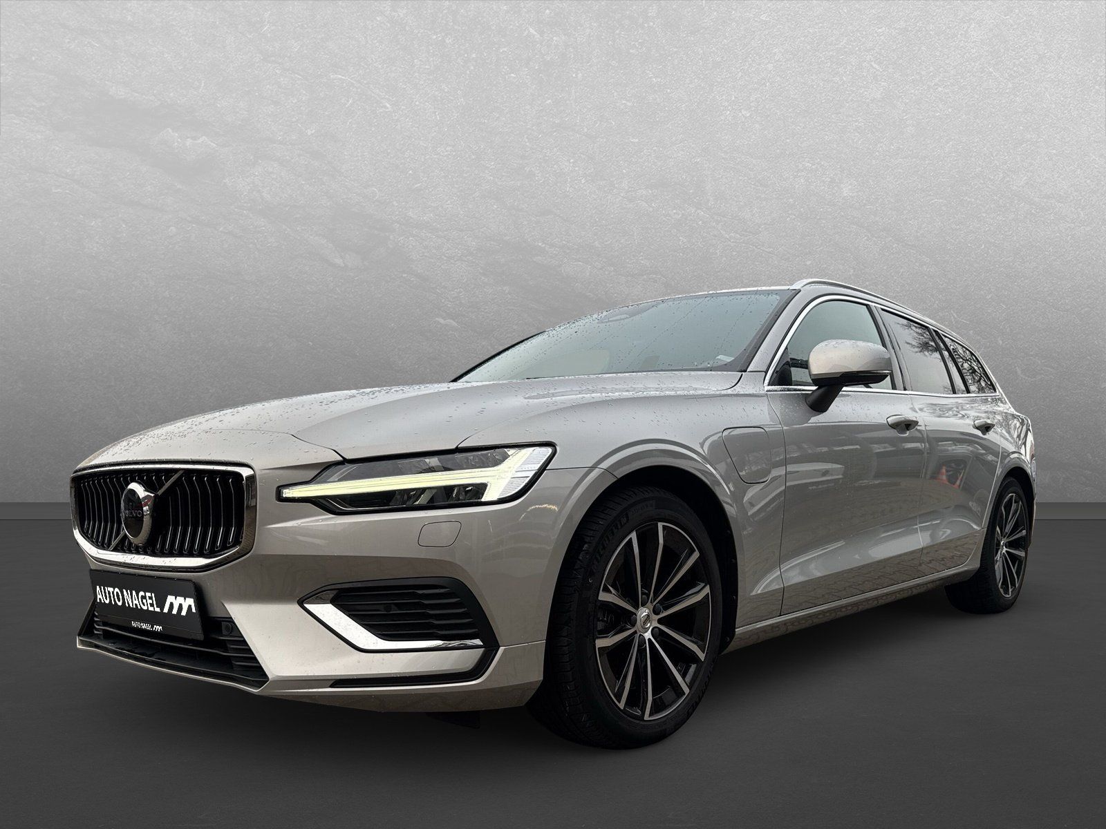 Volvo V60 Recharge T6 AWD Core+AHK+Winter Paket