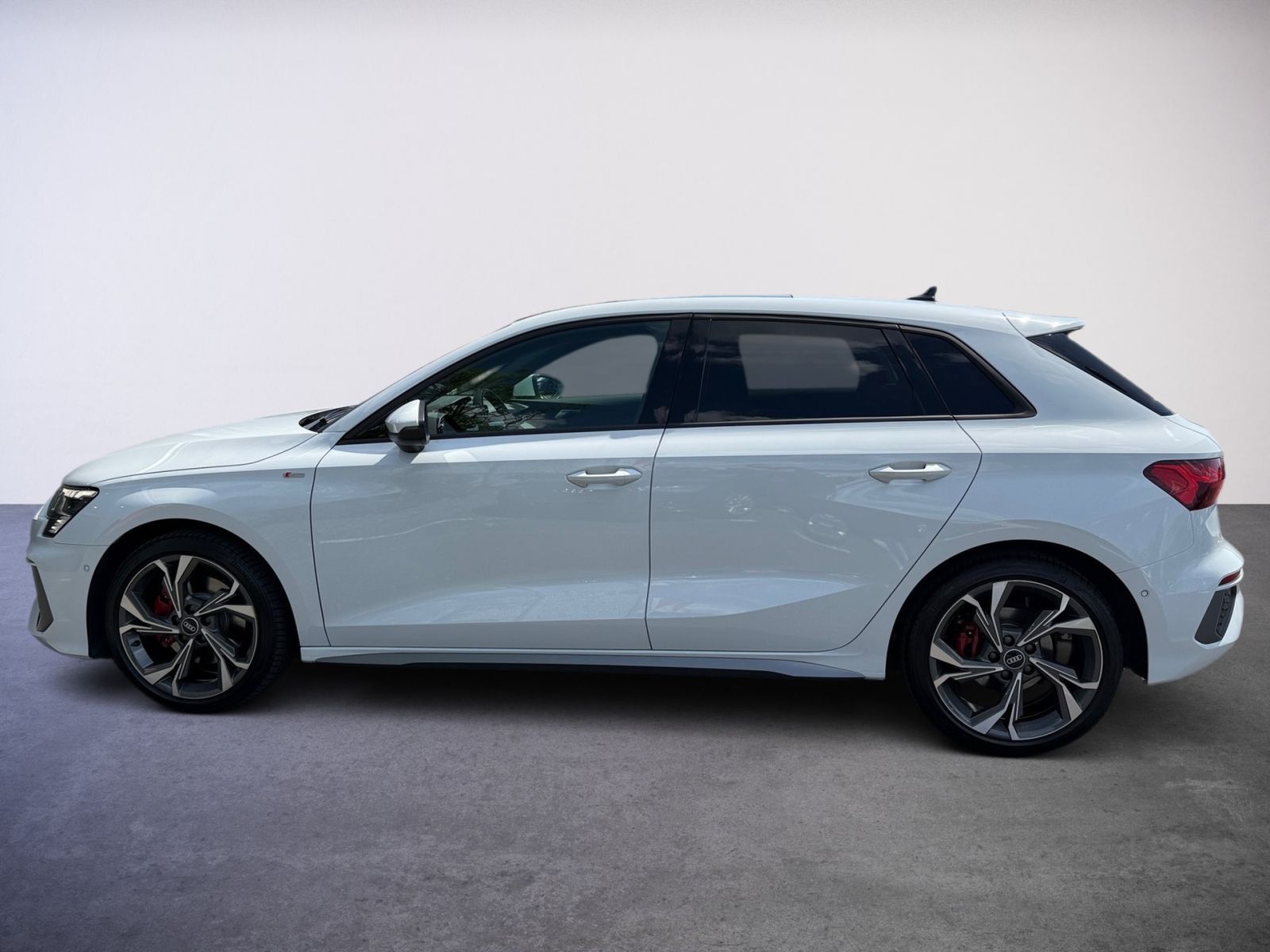 Audi A3 Sportback 35 TFSI S LINE - Samsaru's Car Outlet
