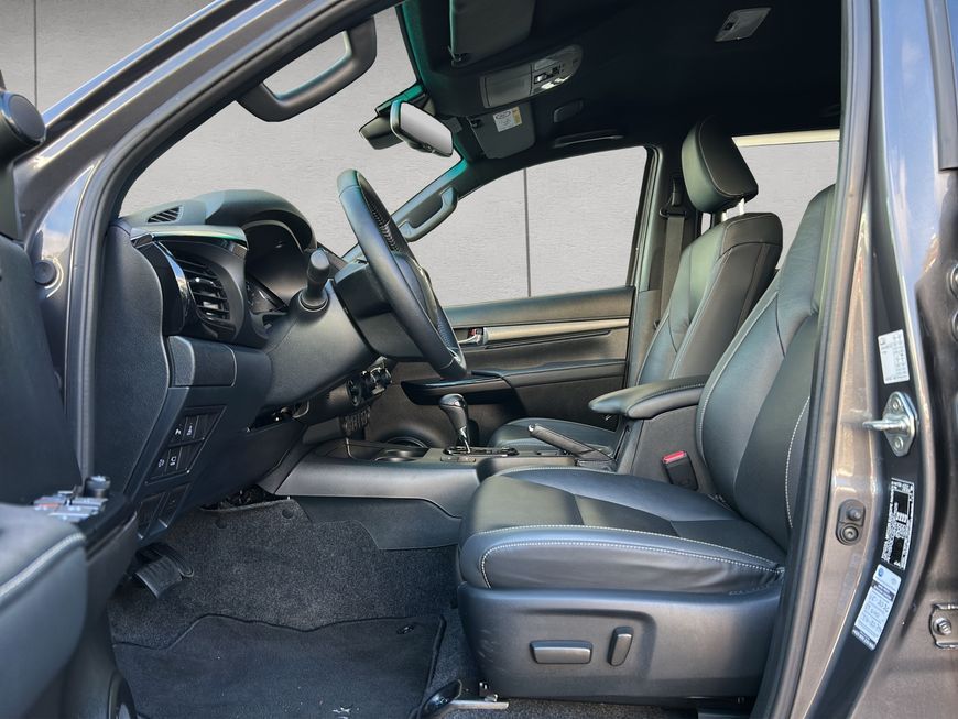 Toyota HiLux 4x4 Double Cab Invincible