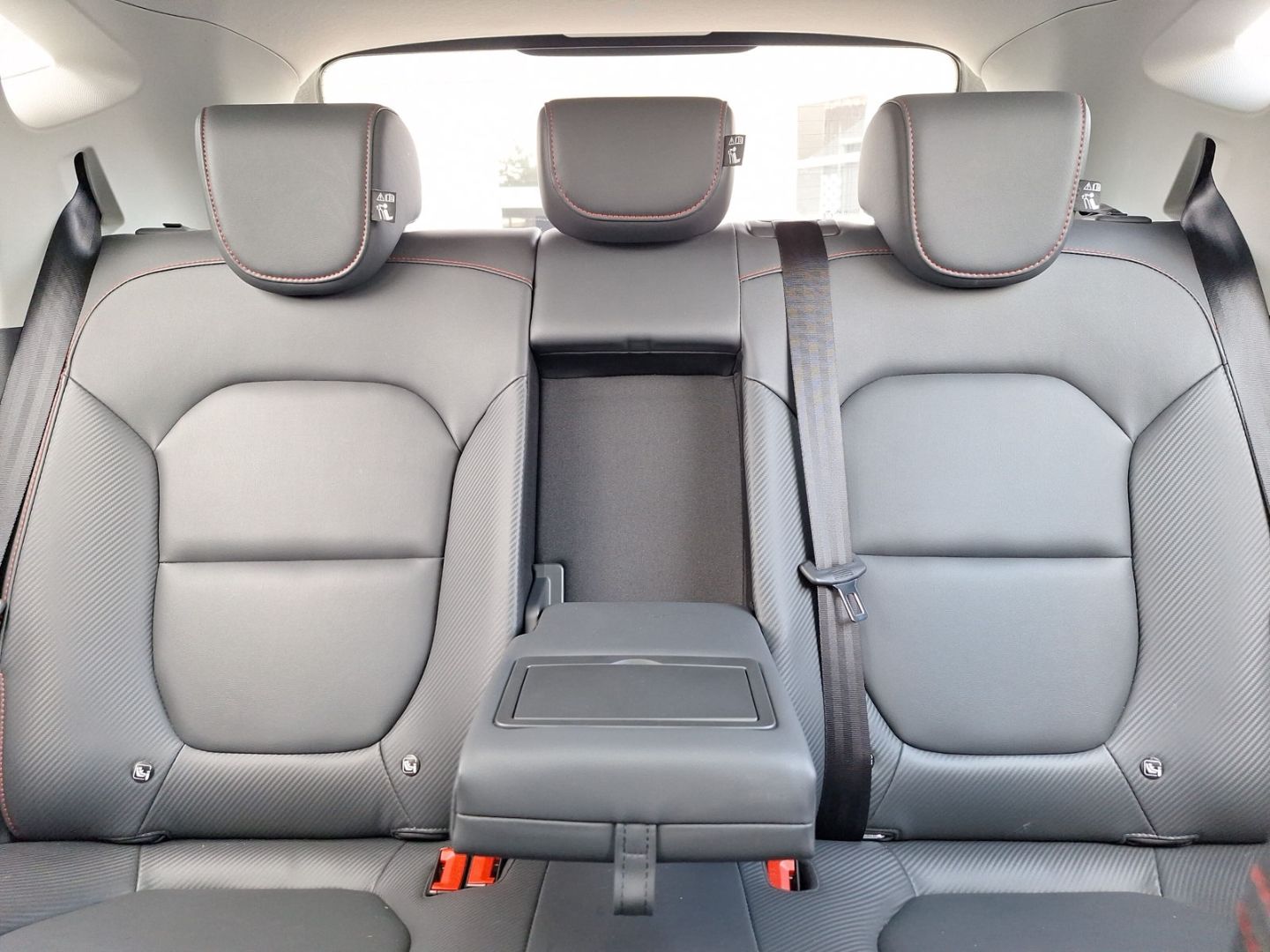 MG ZS EV MAXIMAL LUXERY NAVI PANORAMA LED PDC RFK
