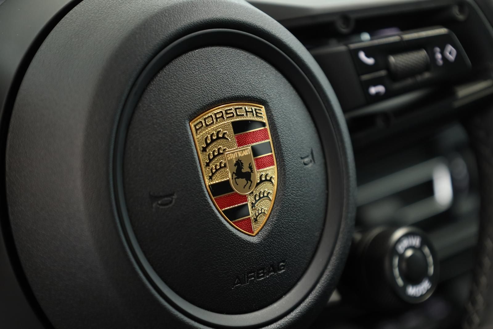 Porsche Macan S - Samsaru's Car Outlet