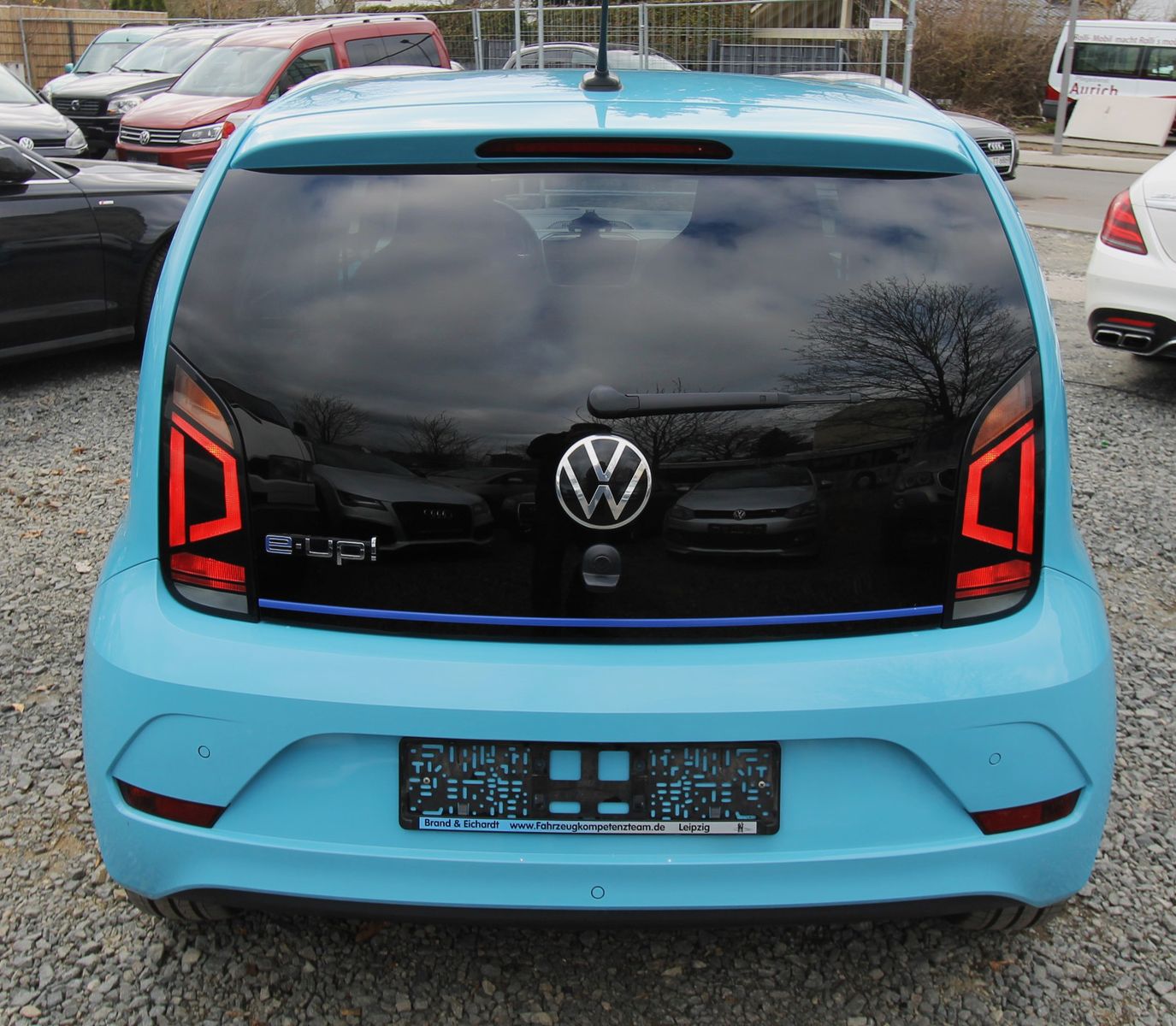 Volkswagen up! e-up! Active - Samsaru's Car Outlet
