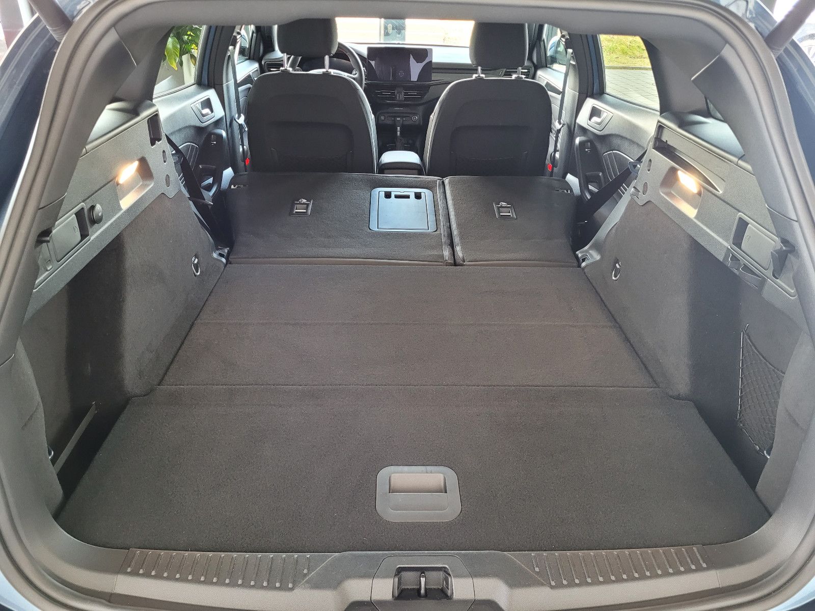Ford Focus EcoBoost mHEV Autom. ST-Line X m. ACC/LED