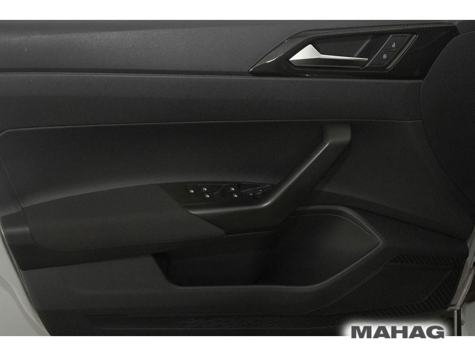 Volkswagen Taigo 1.0 TSI LIFE - Samsaru's Car Outlet