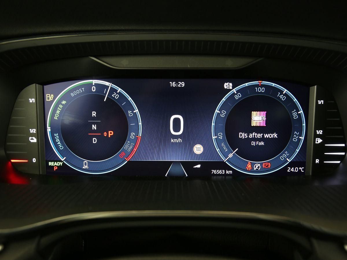 Skoda Octavia Combi Style iV - Samsaru's Car Outlet