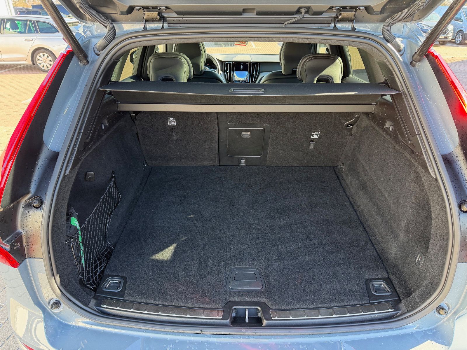 Volvo XC60 B4 B Plus Dark*H&K*360°*PANO*AHK*STHZG*