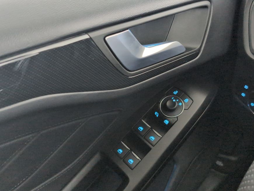 Ford Focus Turnier 1.5 EcoBlue Aut. ST-LINE X AHK+LED