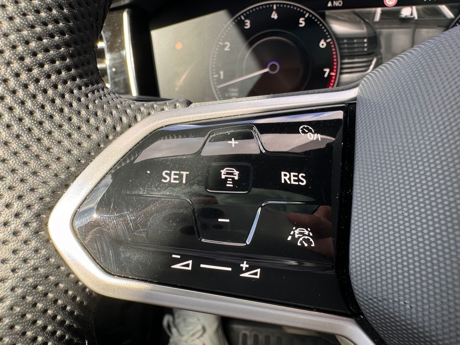Volkswagen Touareg 3.0 TSI R-Line 4M Leder|NAV|AHK|HUD