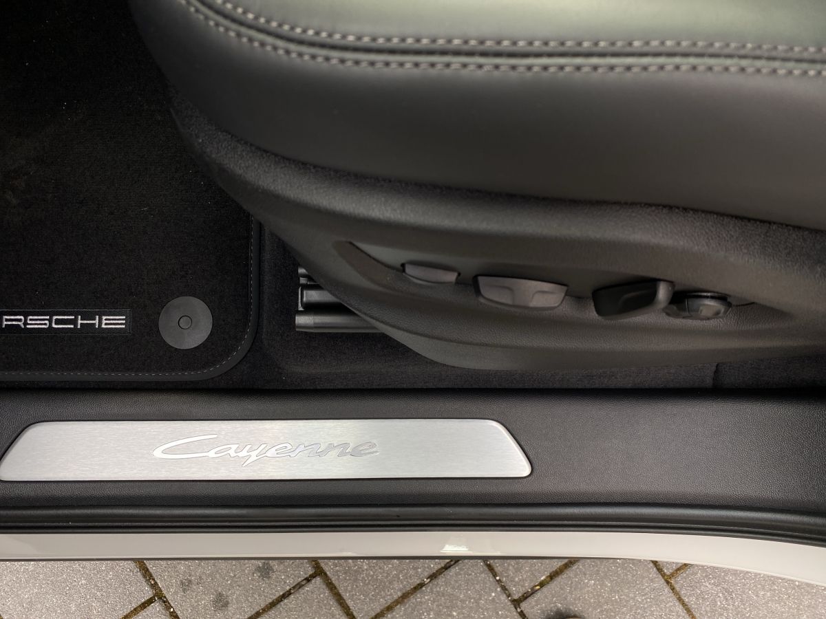 Porsche Cayenne E-Hybrid Coupe |Soft-Close |AHK|Pano-D.