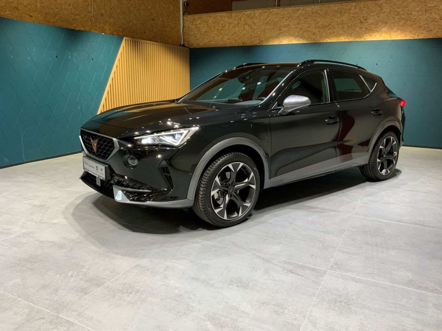 Cupra Formentor 1.4e-Hybrid DSG+AHK +El.Fahrersitz+