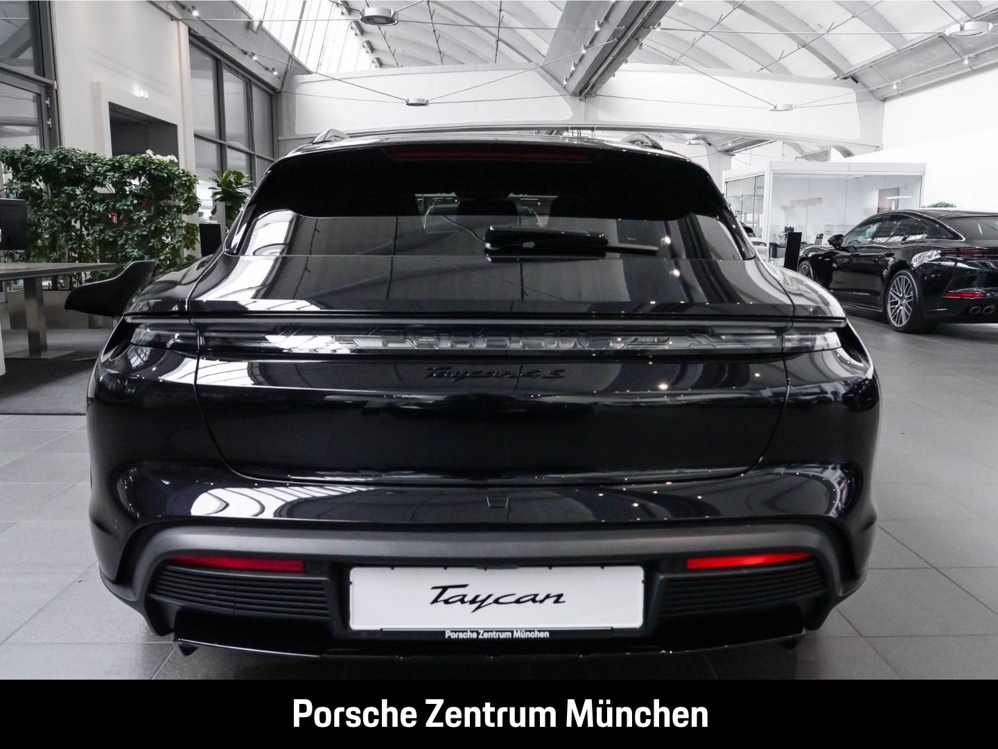 Porsche Taycan 4S Cross Turismo InnoDrive Surround-View