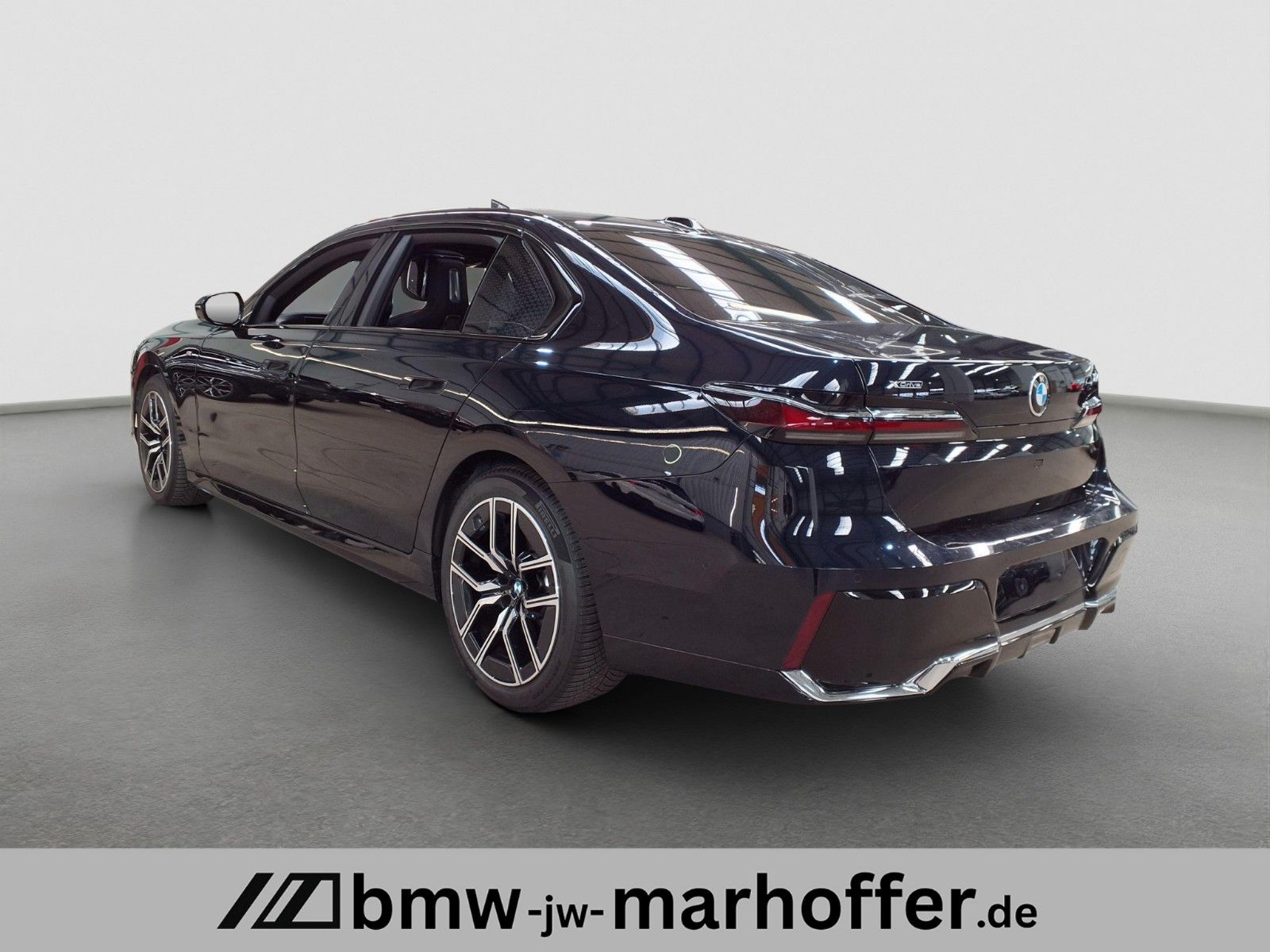 BMW 740 d xDrive MSport PanSkyDACH Iconic Standhzg