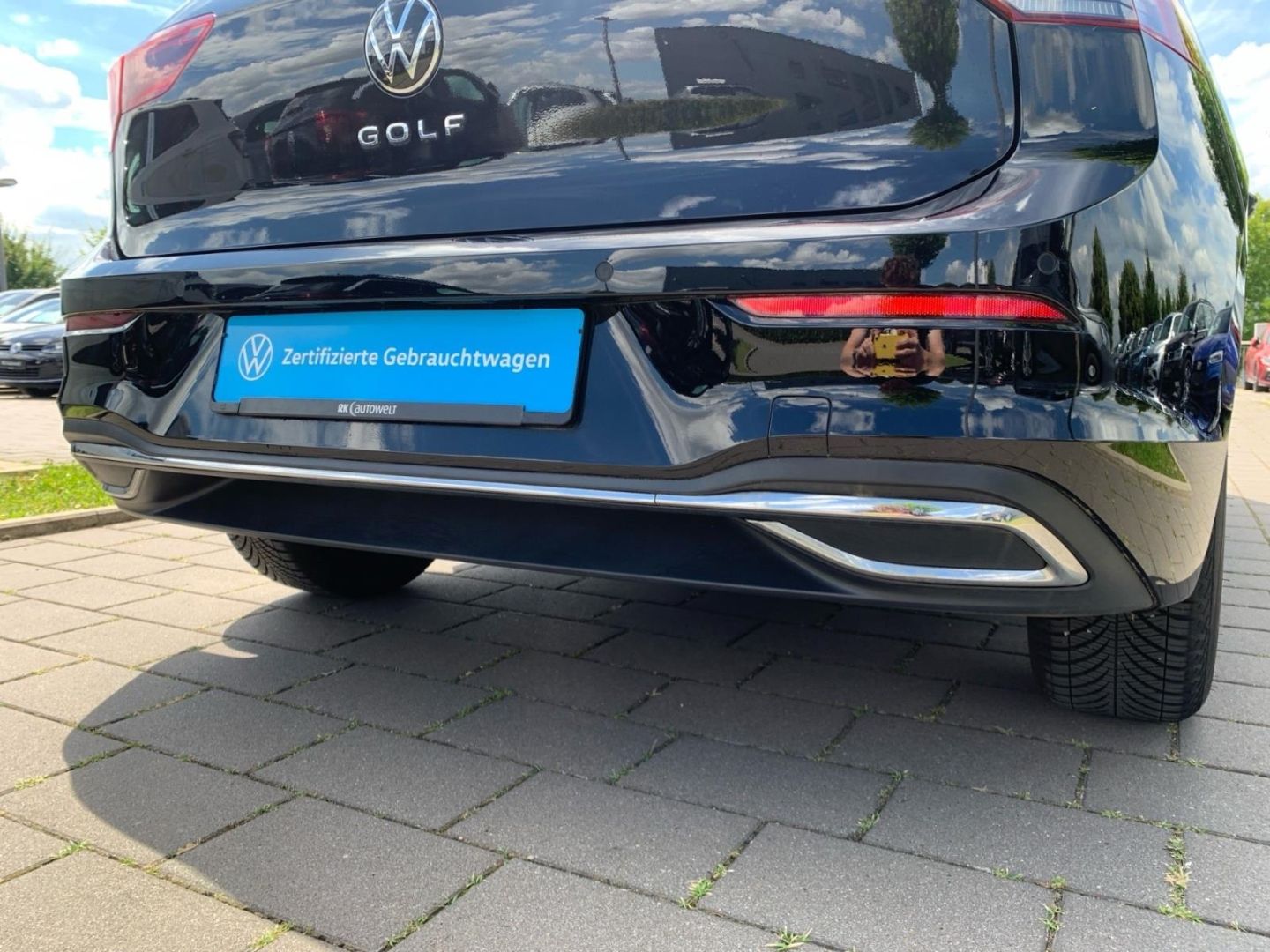 Volkswagen Golf 8 VIII Move 2.0 TDI - Samsaru's Car Outlet