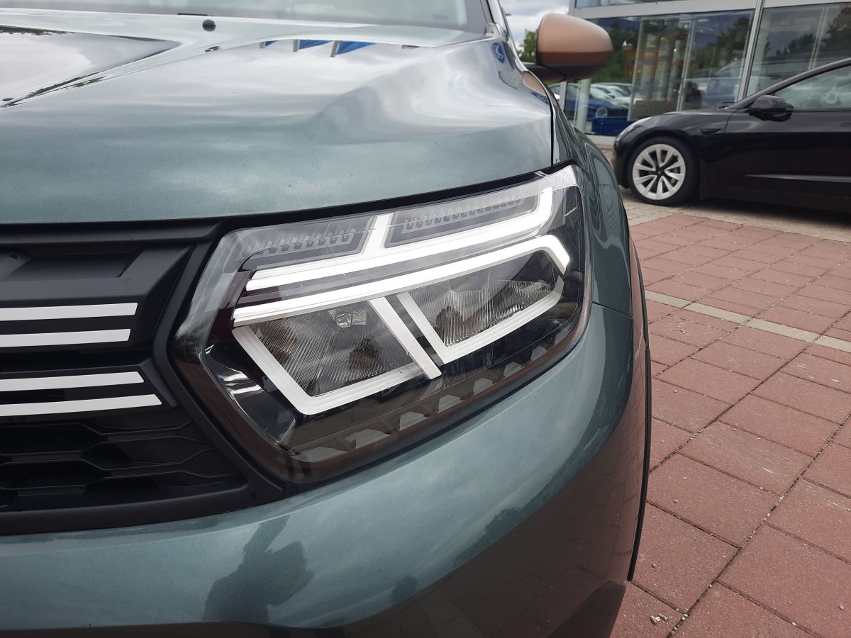 Dacia Duster II TCe 150 Extreme - Samsaru's Car Outlet
