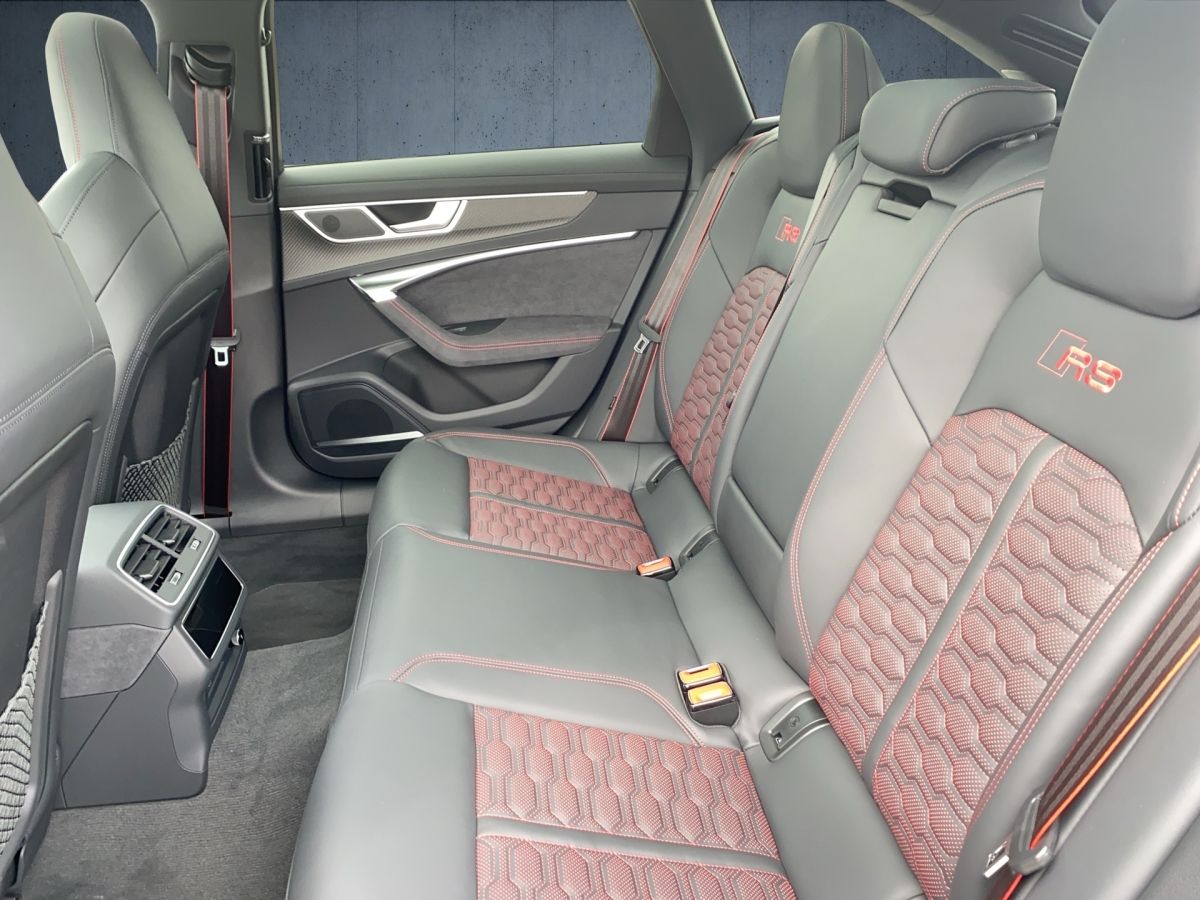 Audi RS 6 Avant performance Keramik Vmax305 StHz AHK