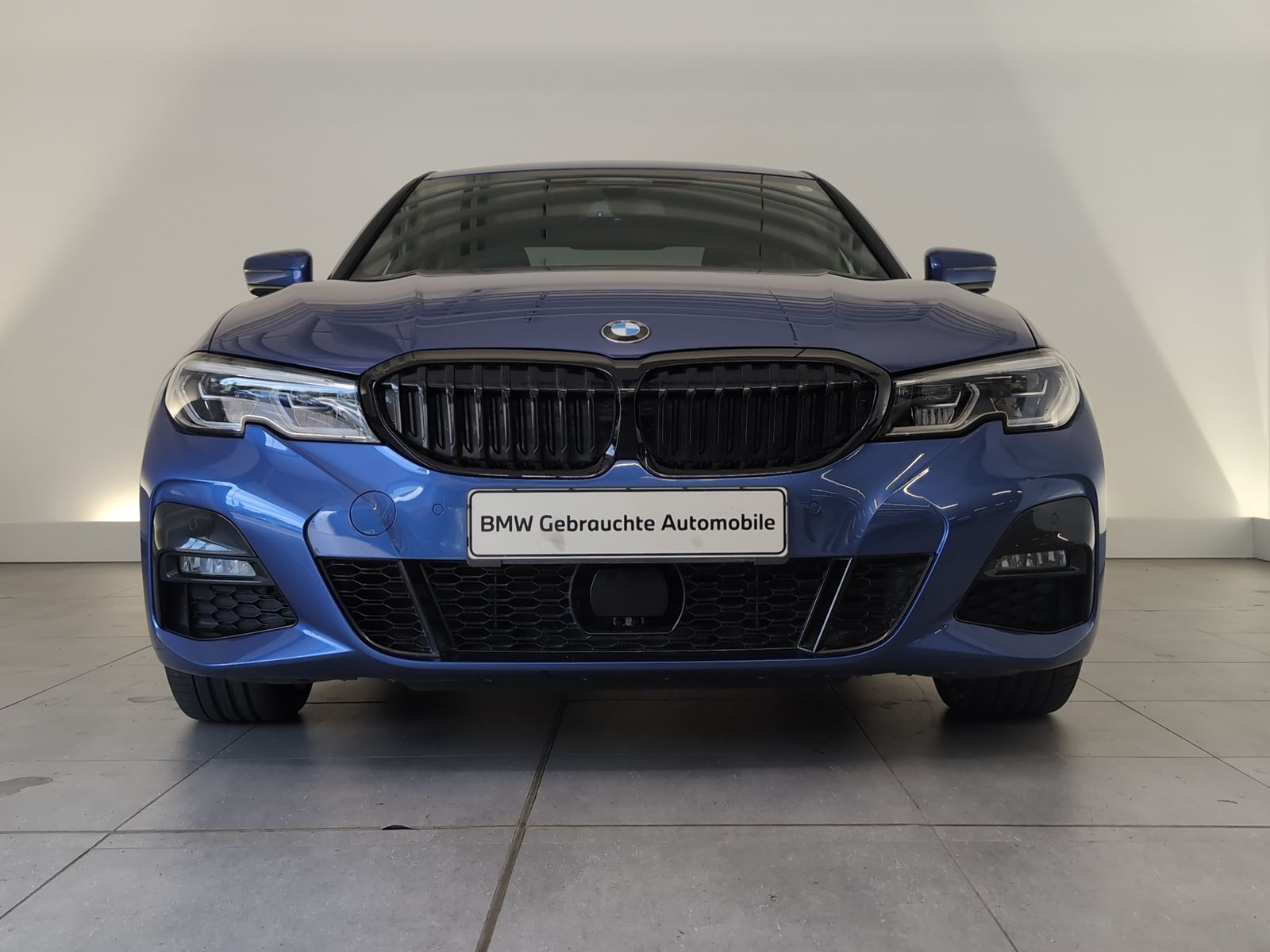 BMW 320d xDrive Limousine M Sport - Samsaru's Car Outlet