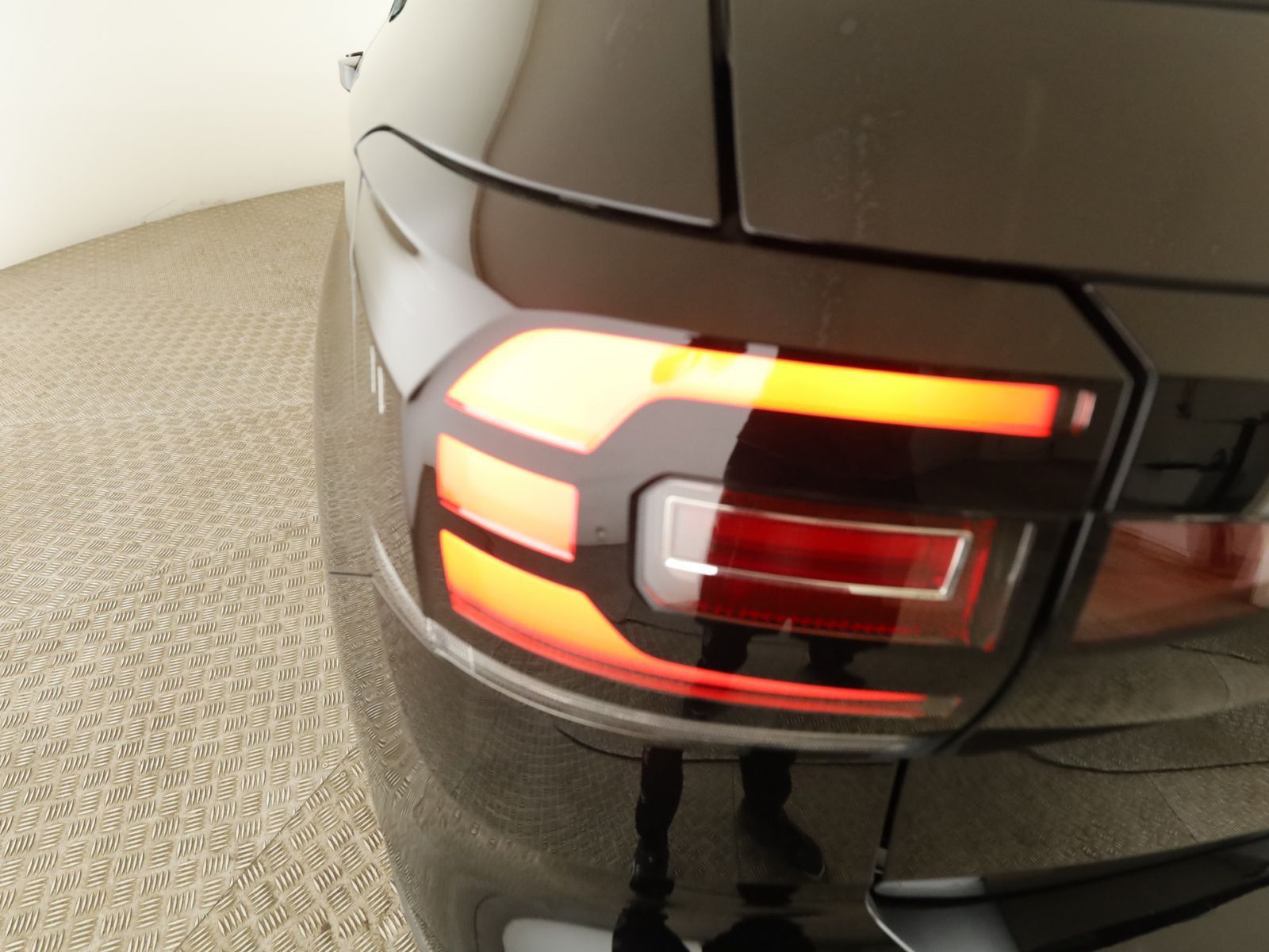 Volkswagen T-Cross 1.0 TSI Life - Samsaru's Car Outlet
