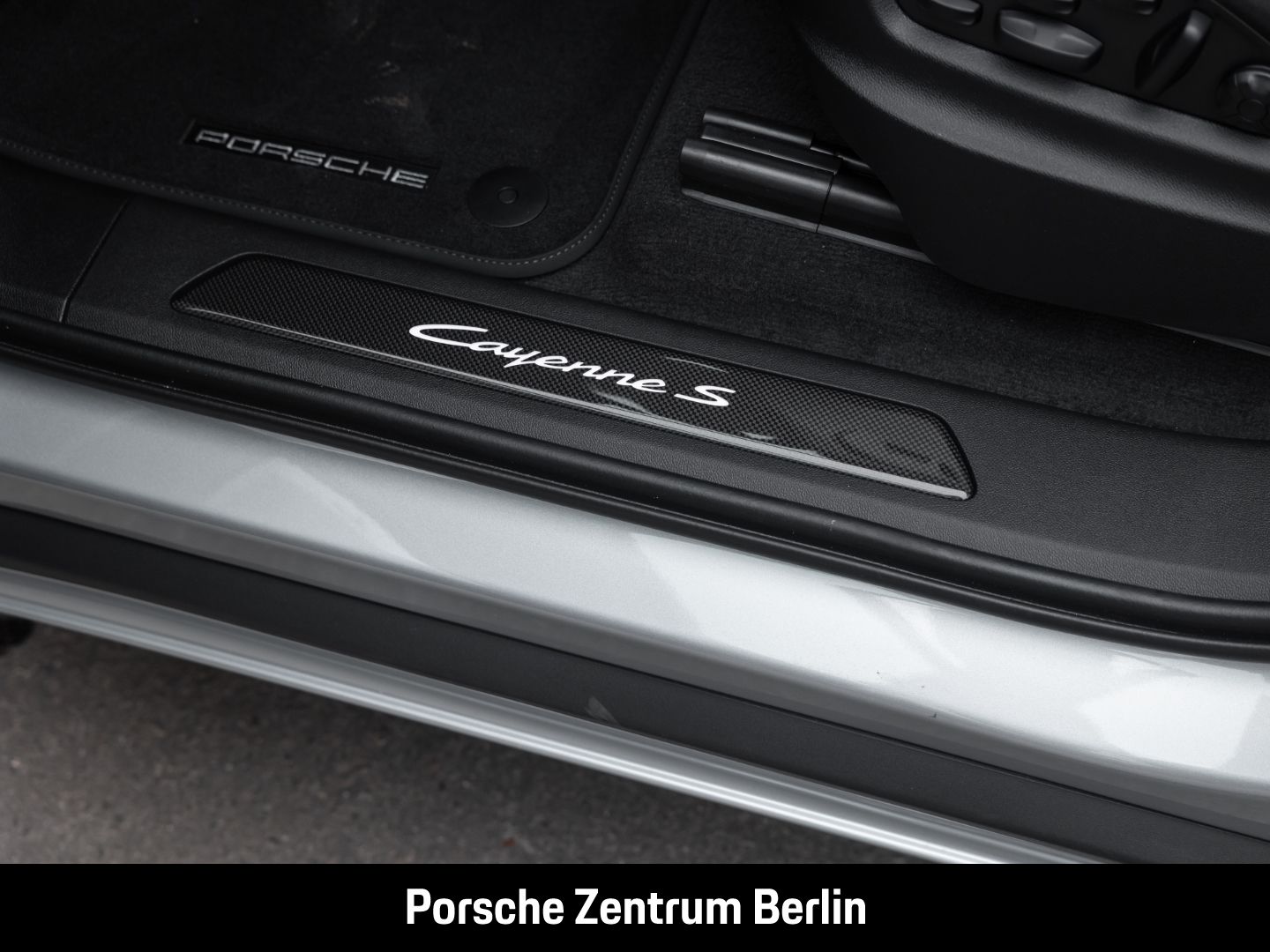 Porsche Cayenne S E-Hybrid Burmester Sportabgasanlage