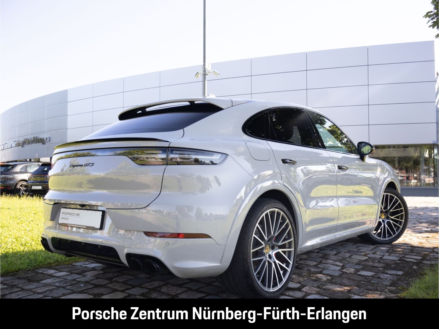 Porsche Cayenne GTS Coupe Luftfeder AHK Standheizung Hea