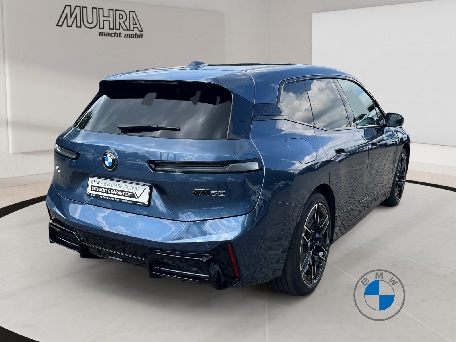 BMW iX M70 XDRIVE 22" DA/PA Prof. Luftfederung AHK