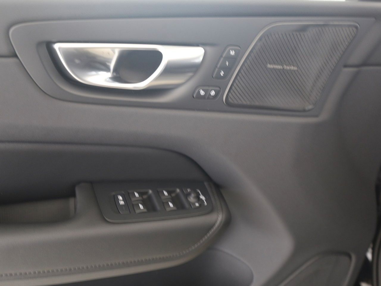 Volvo XC 60 B5 Ultra Dark AWD