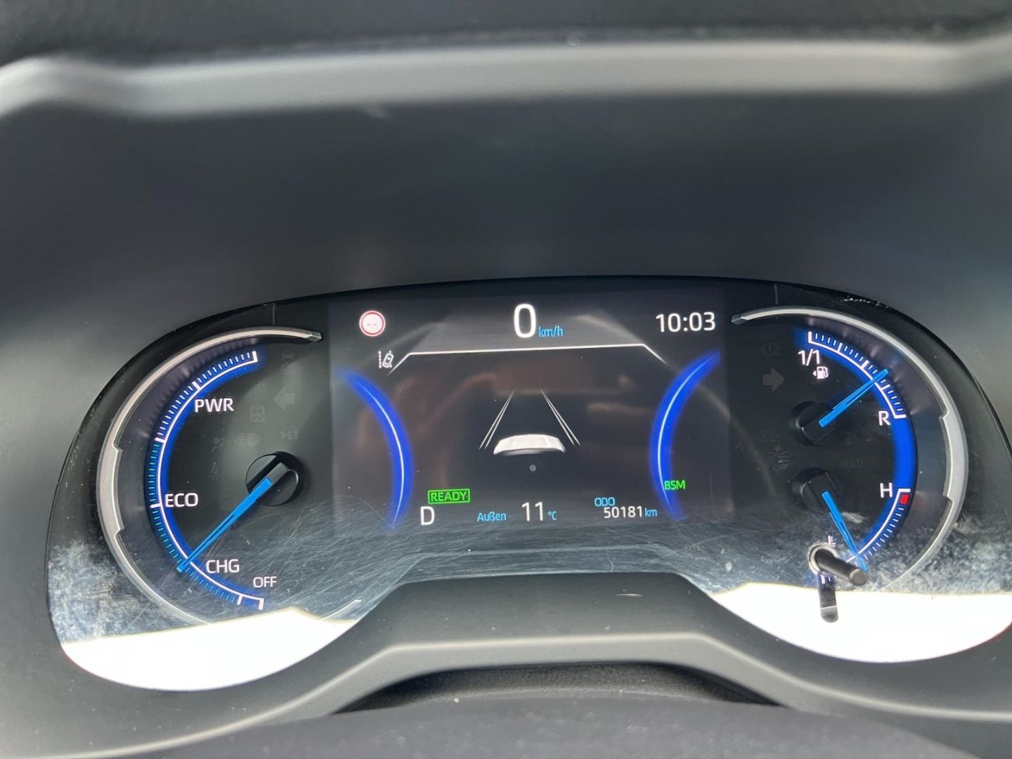 Toyota RAV 4 2.5 Hybrid Lounge - Samsaru's Car Outlet