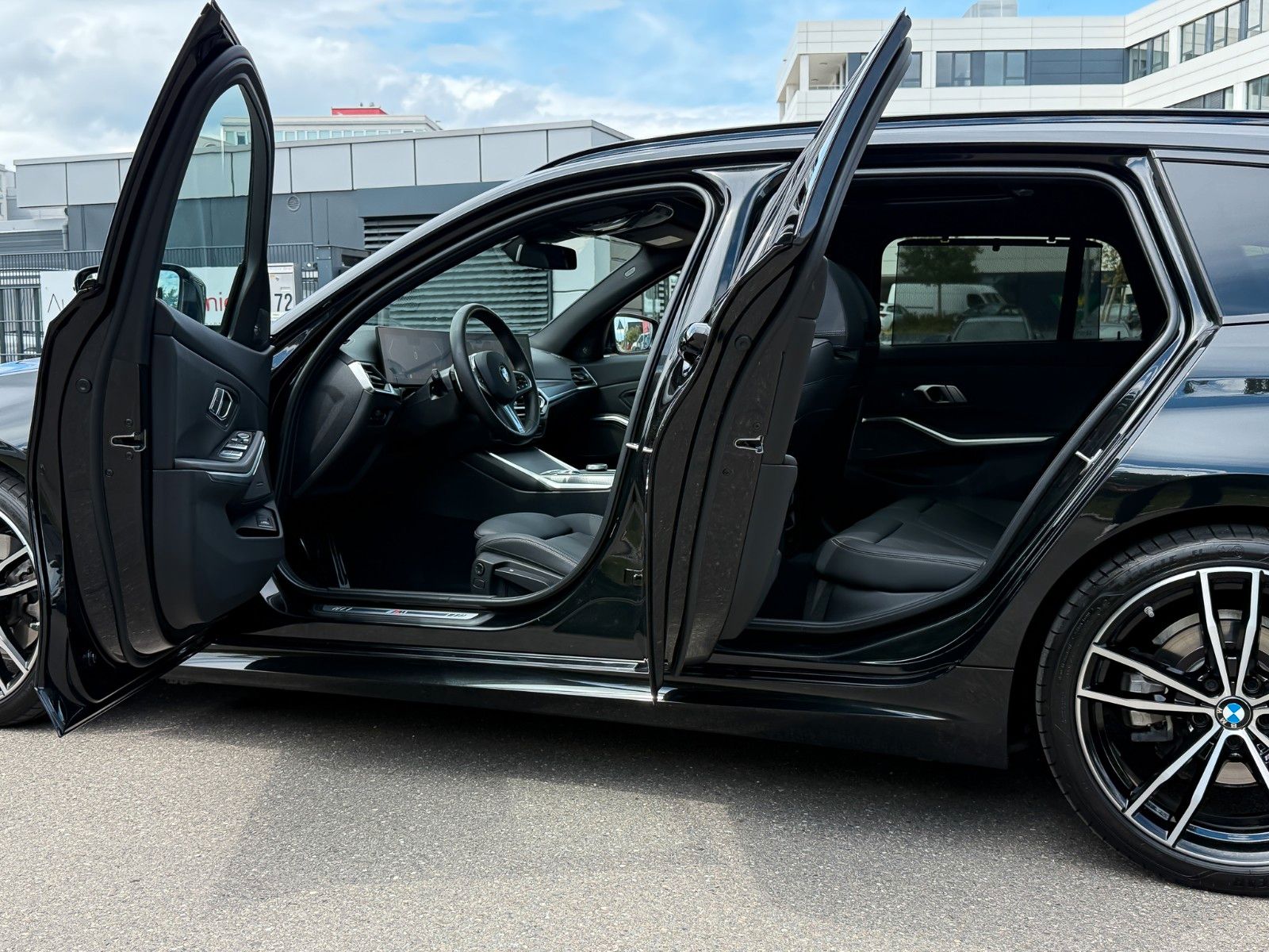 BMW 320d xD M Sport - Samsaru's Car Outlet