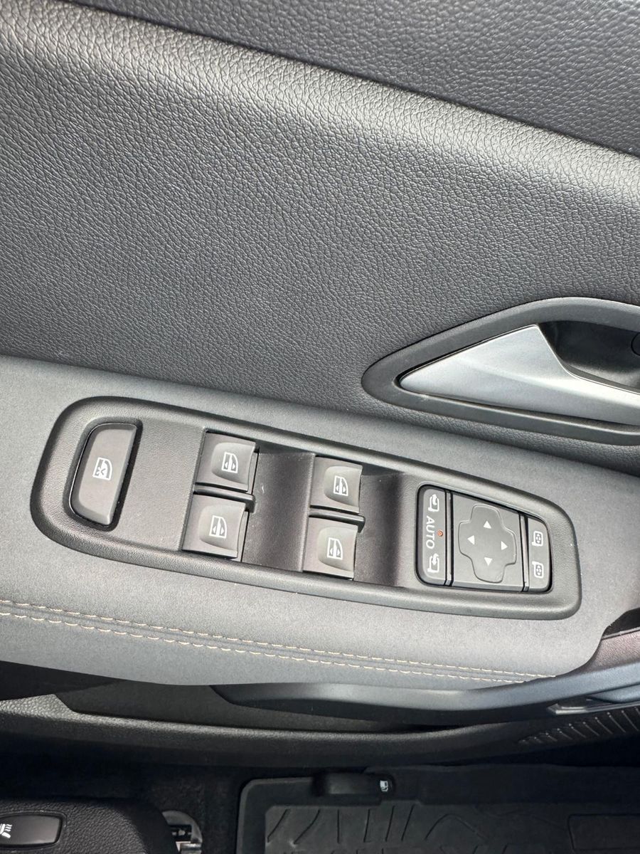 Dacia Duster Extreme TCe 150 EDC - Samsaru's Car Outlet