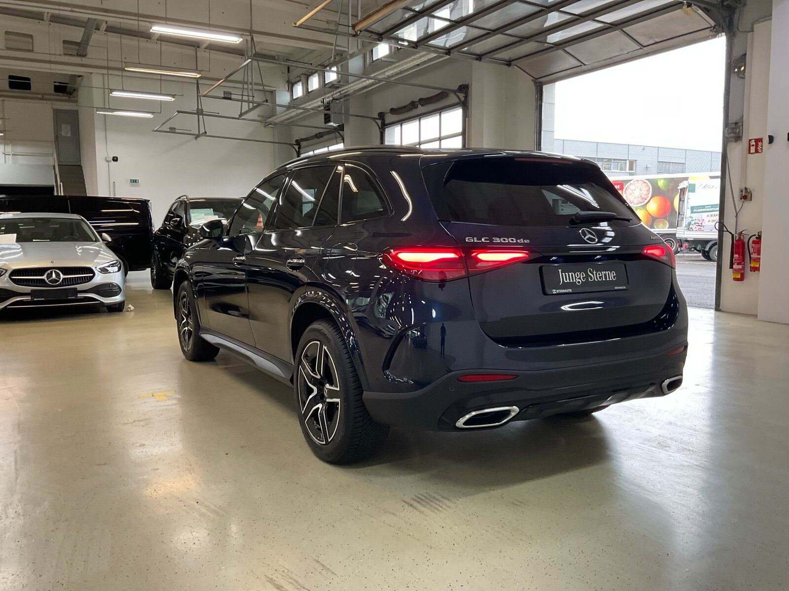 Mercedes-Benz GLC 300 de 4MATIC - Samsaru's Car Outlet