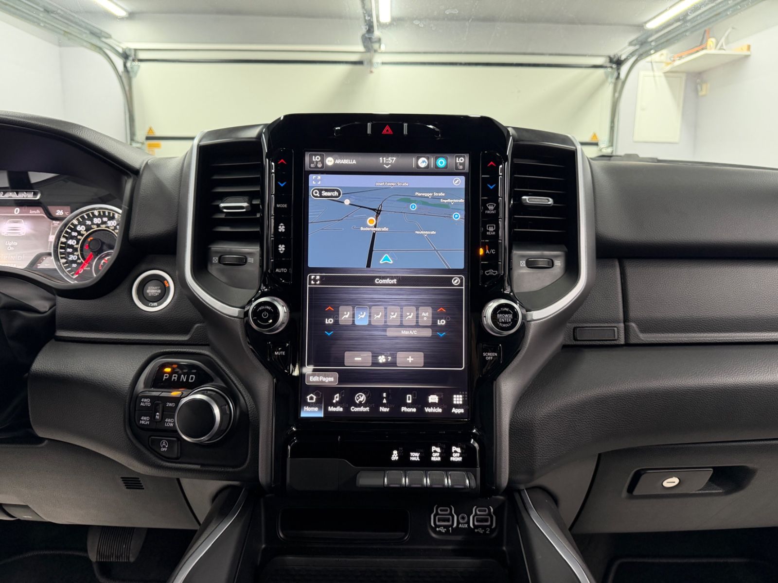 Dodge RAM 1500 5.7 4x4 eTORQUE Bigh. Crew./12"Display/
