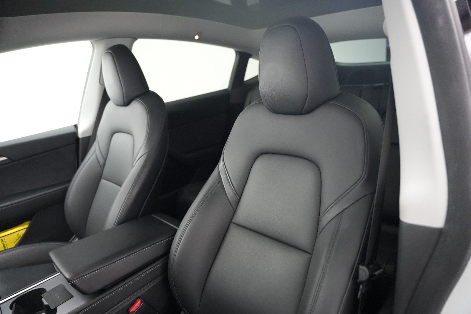 Tesla Model Y Long Range Dual*PanoramaGlasdach*Subwoof