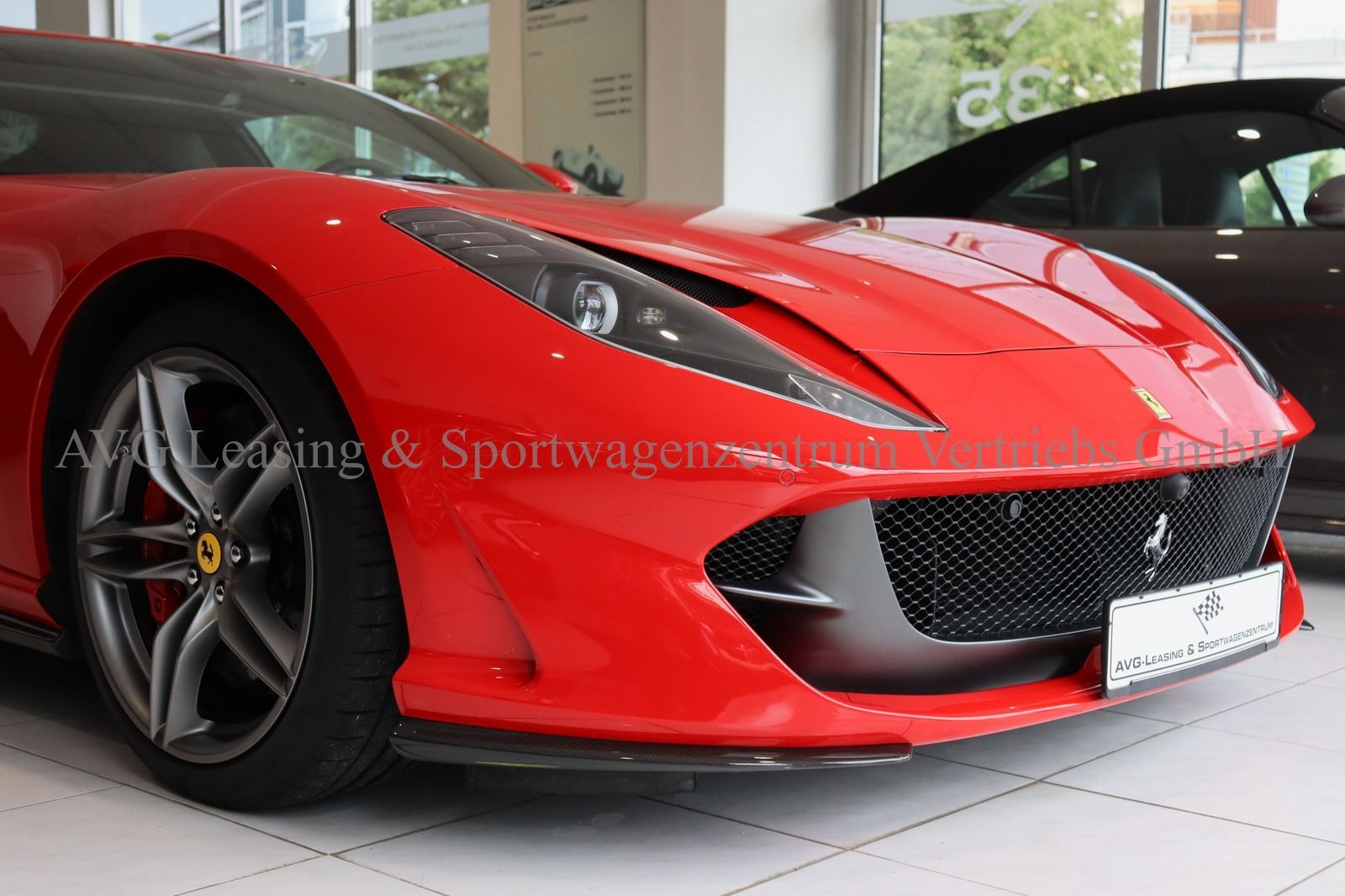 Ferrari 812 Superfast - Samsaru's Car Outlet