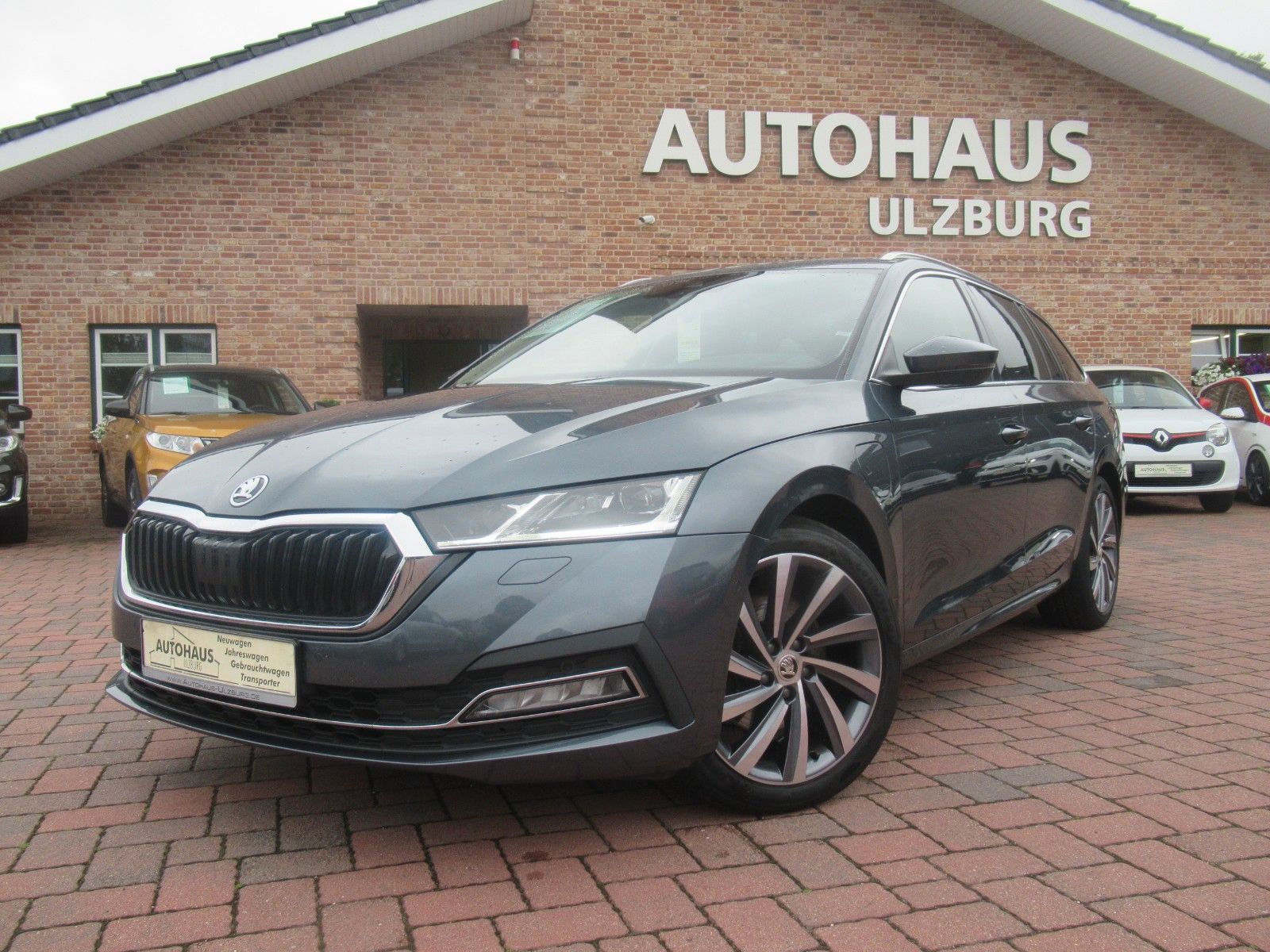 Skoda Octavia Combi Style iV - Samsaru's Car Outlet