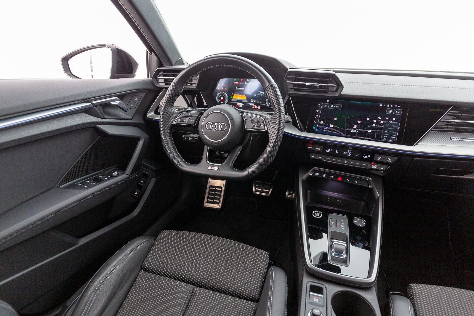 Audi A3 Sportback S line 45 TFSI e S tr. LED NAVI VIR