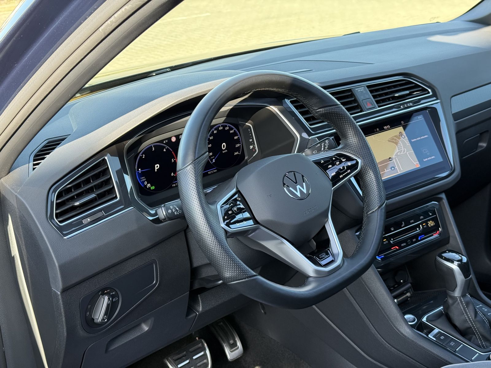 Volkswagen Tiguan R-Line 4-Motion,Pano,AHK,R-Kam,Matrix,ACC