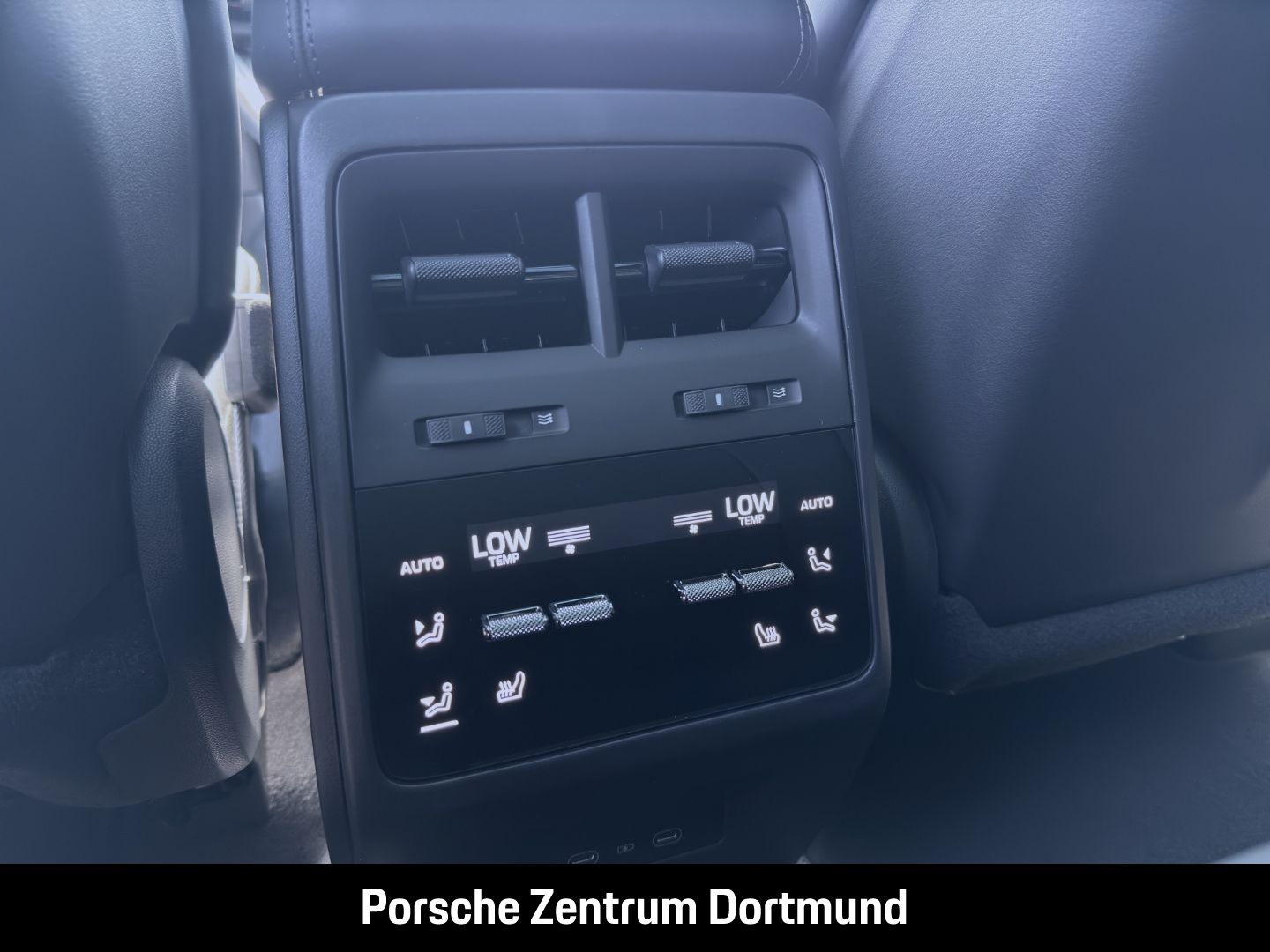Porsche Macan 4S Burmester Sport Chrono Panoramadach LED