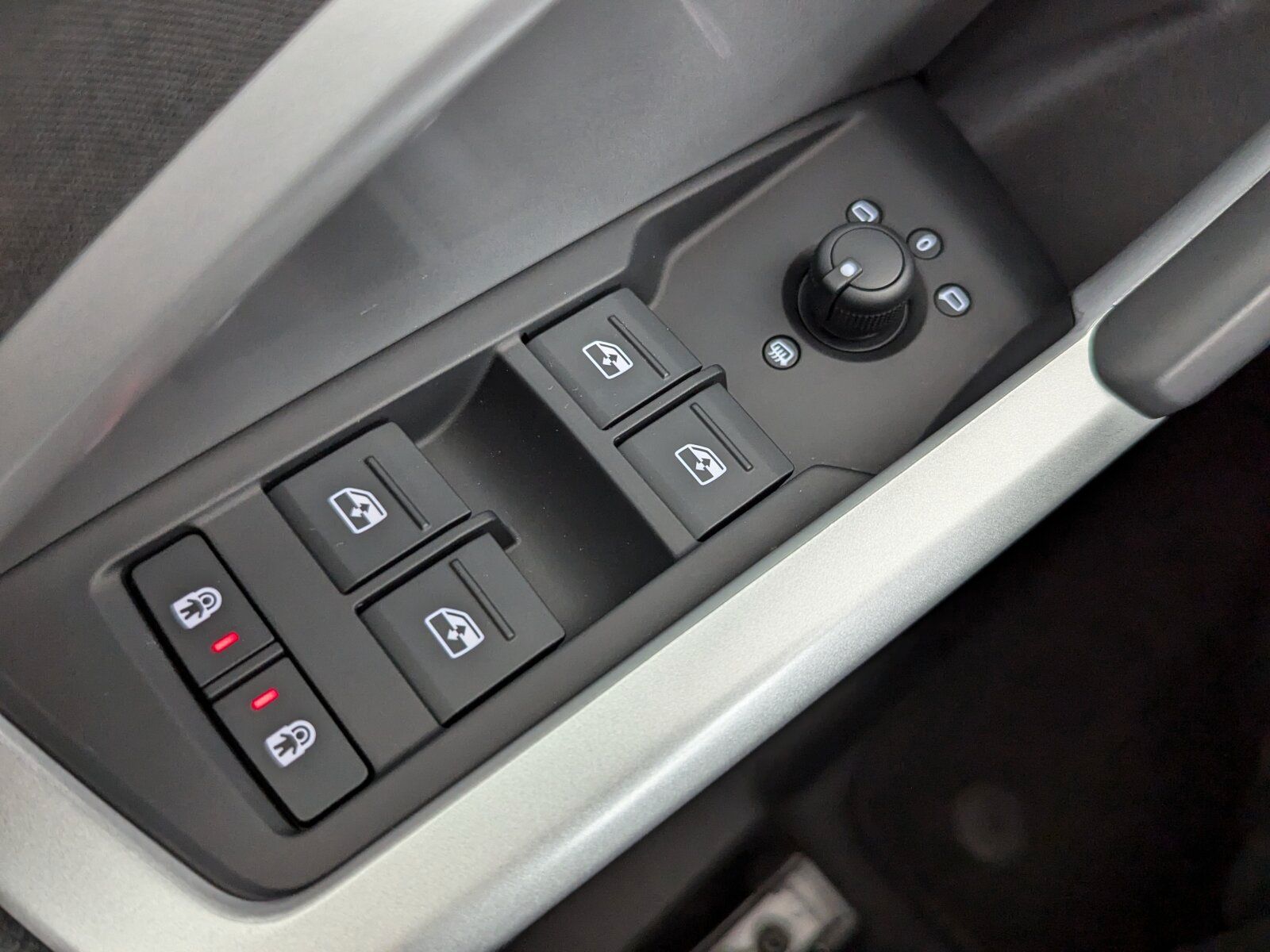 Audi Q3 Sportback 40 2.0 TFSI quattro S line - Samsaru's Car Outlet