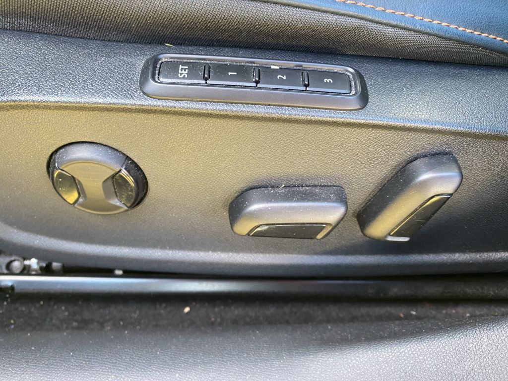 Cupra Formentor VZ 1.4 e-Hybrid DSG - Samsaru's Car Outlet