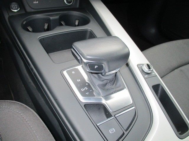 Audi A4 30 TDI S-tronic Avant - Samsaru's Car Outlet