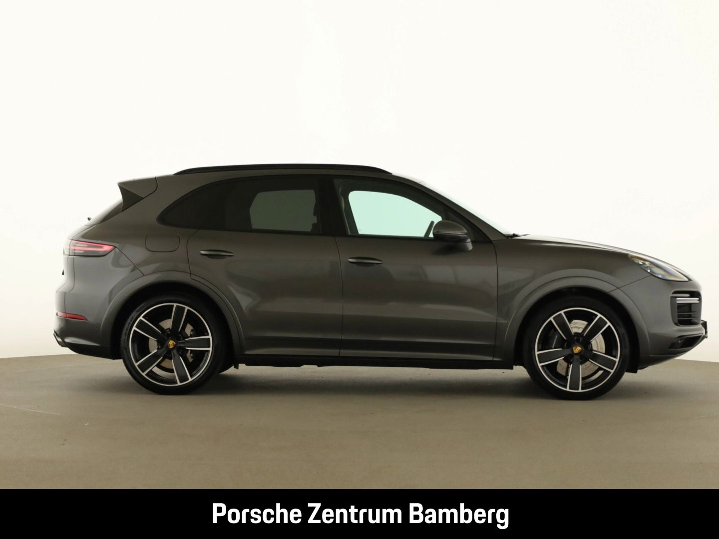 Porsche Cayenne Turbo/ Head-Up/ InnoDrive/ Massage/ Spor