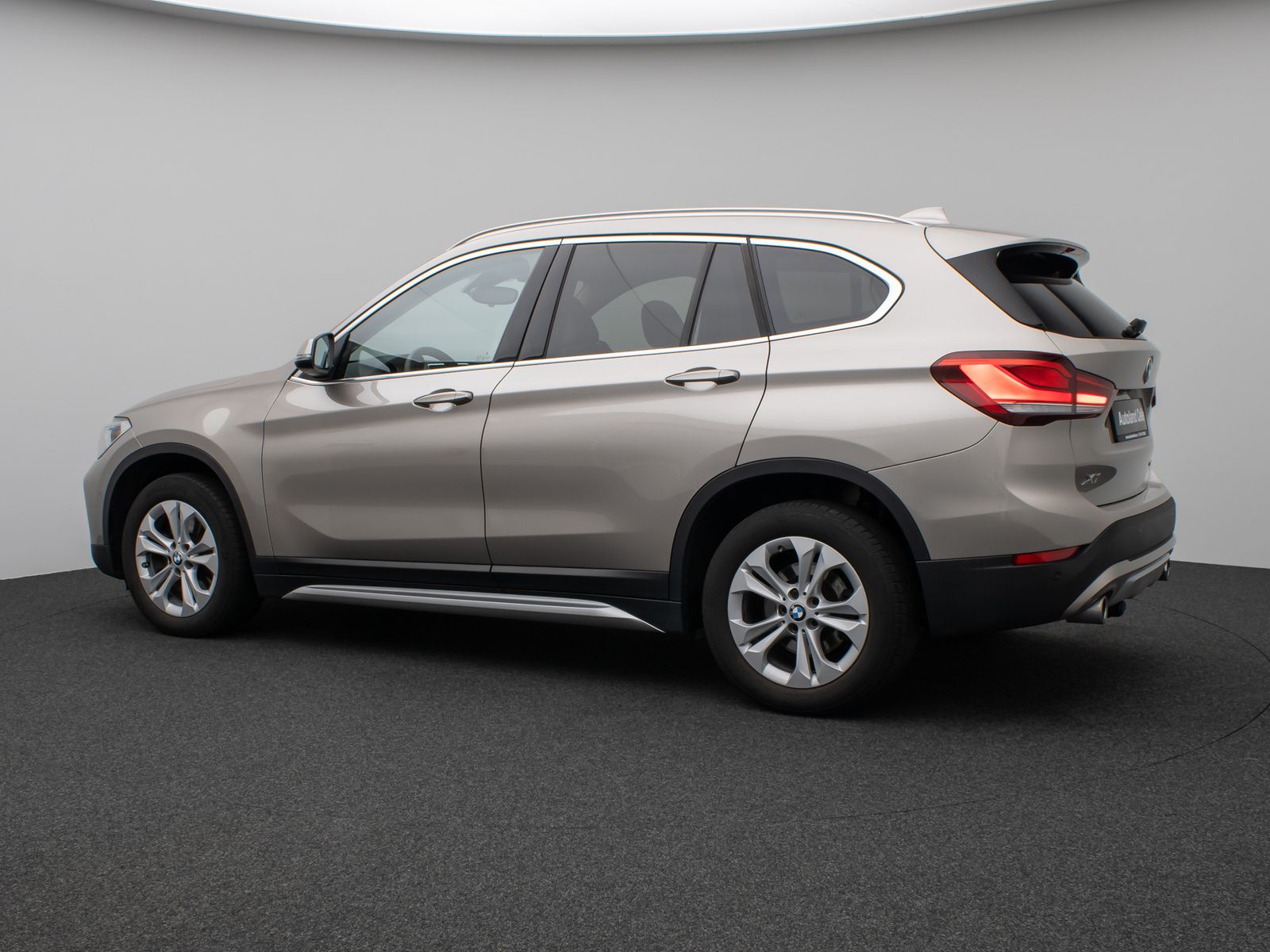 BMW X1 xD25d xLine - Samsaru's Car Outlet