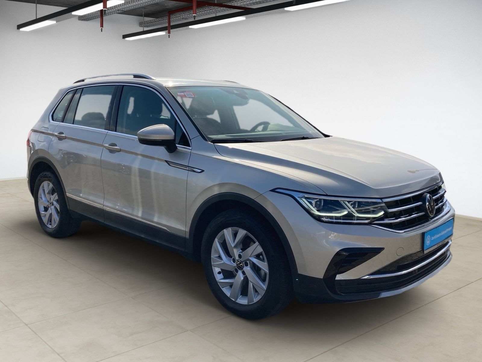 Volkswagen Tiguan 1.5 TSI Elegance - Samsaru's Car Outlet